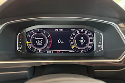 Harmaa Volkswagen Tiguan 2023 kuva 11.