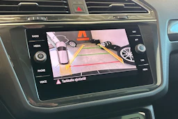 Harmaa Volkswagen Tiguan 2023 kuva 15.