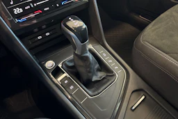 Harmaa Volkswagen Tiguan 2023 kuva 18.