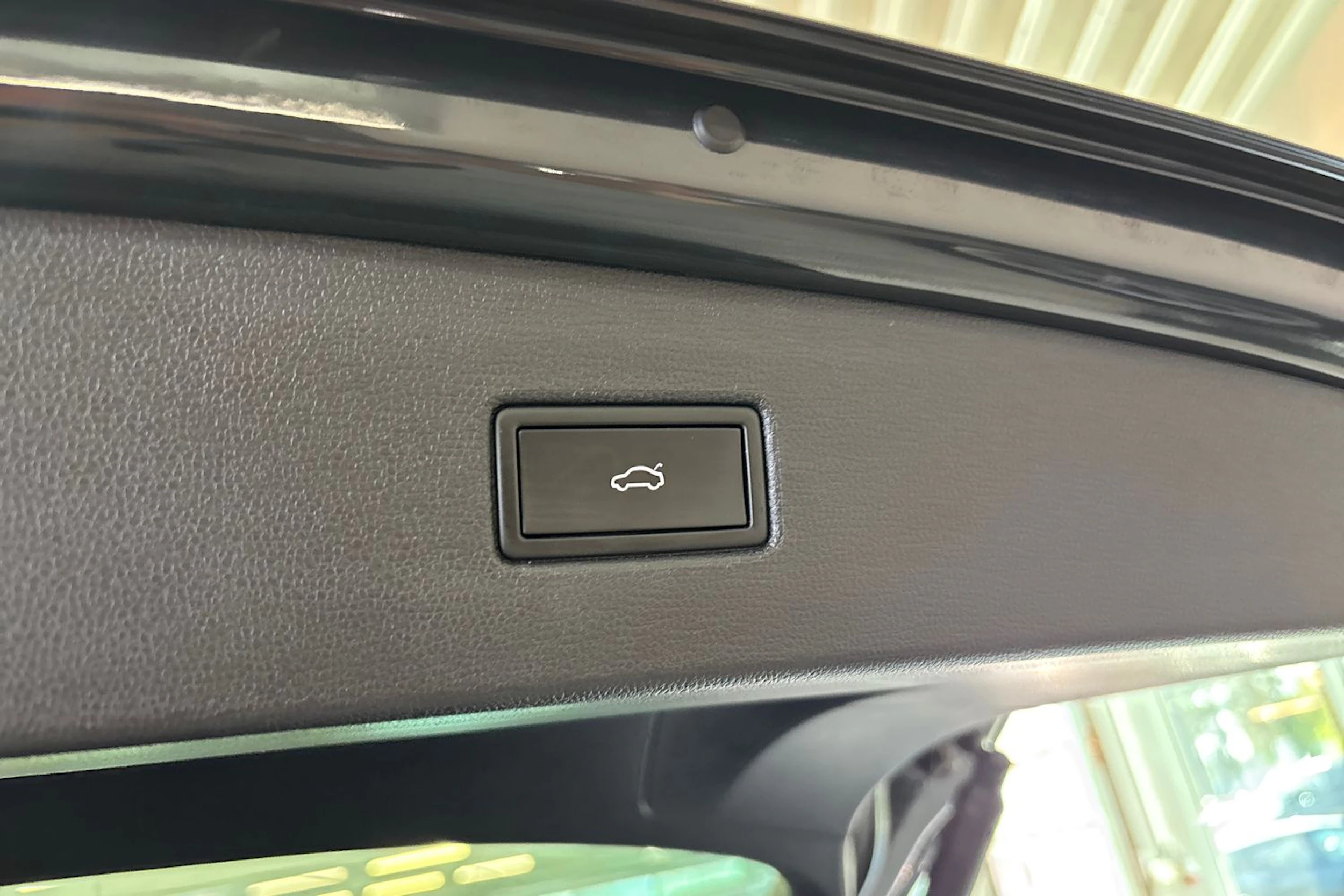 Harmaa Volkswagen Tiguan 2023 kuva 23.