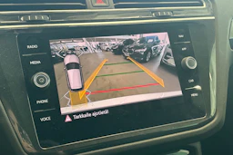 valkoinen Volkswagen Tiguan 2023 kuva 10.