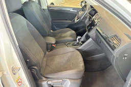 valkoinen Volkswagen Tiguan 2023 kuva 21.