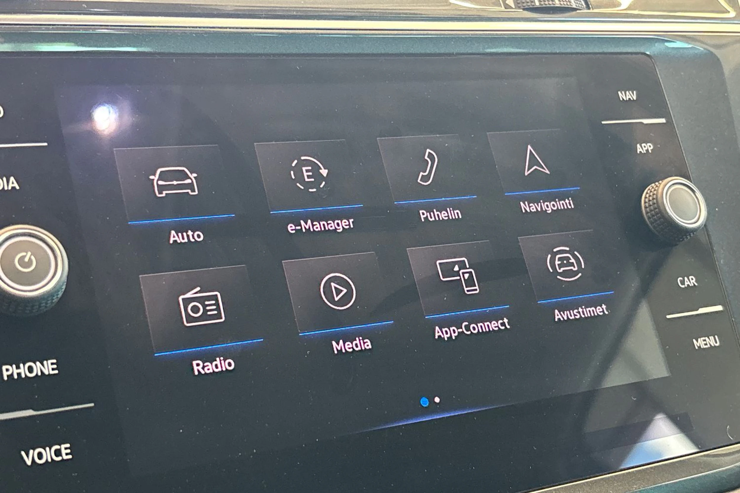 valkoinen Volkswagen Tiguan 2023 kuva 29.