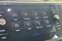 valkoinen Volkswagen Tiguan 2023 kuva 29.