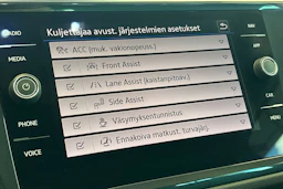 valkoinen Volkswagen Tiguan 2023 kuva 30.