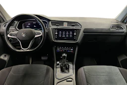 valkoinen Volkswagen Tiguan 2023 kuva 7.