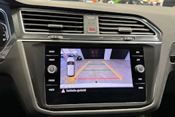 valkoinen Volkswagen Tiguan 2023 kuva 13.