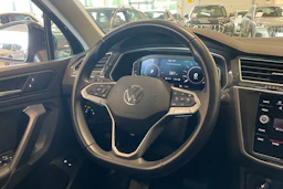 musta Volkswagen Tiguan 2023 kuva 11.