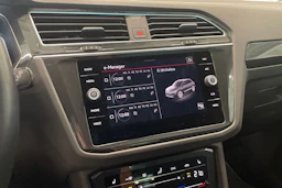 musta Volkswagen Tiguan 2023 kuva 25.