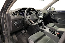harmaa Volkswagen Tiguan 2023 kuva 3.