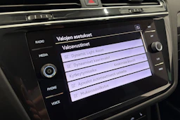 musta Volkswagen Tiguan 2023 kuva 25.