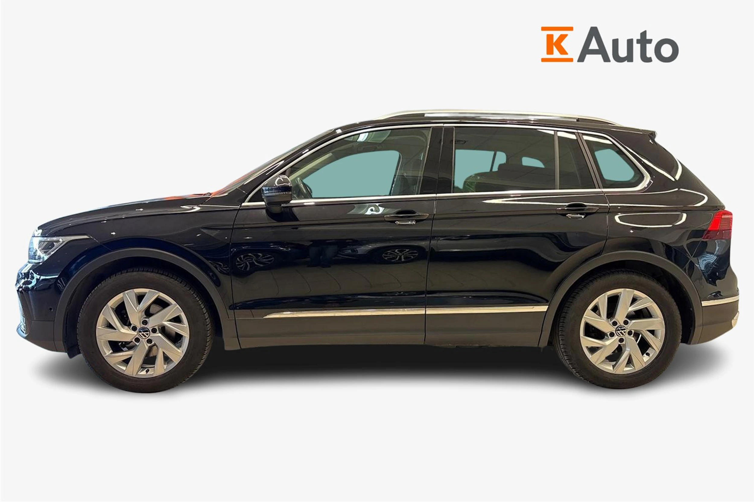 musta Volkswagen Tiguan 2023 kuva 7.