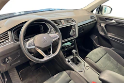 musta Volkswagen Tiguan 2023 kuva 8.