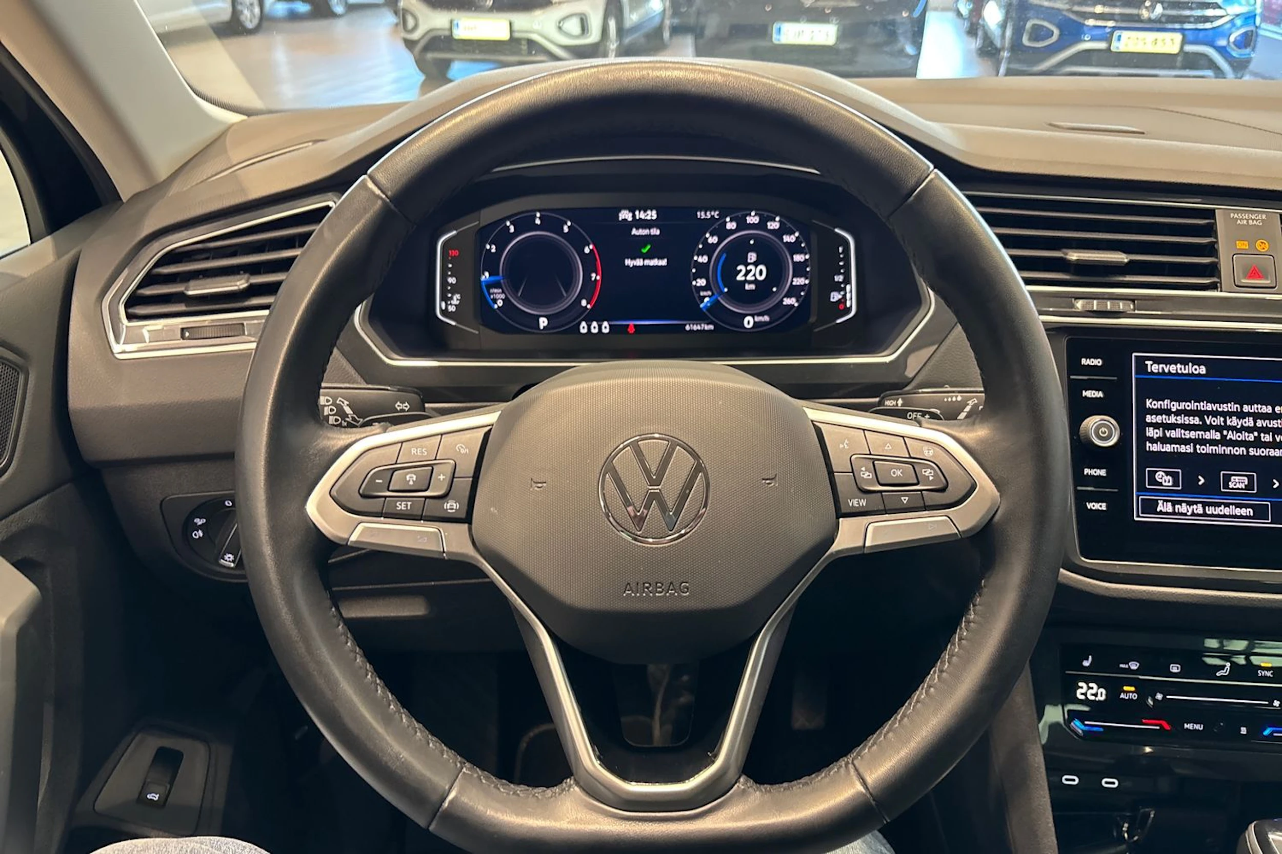 musta Volkswagen Tiguan 2023 kuva 17.