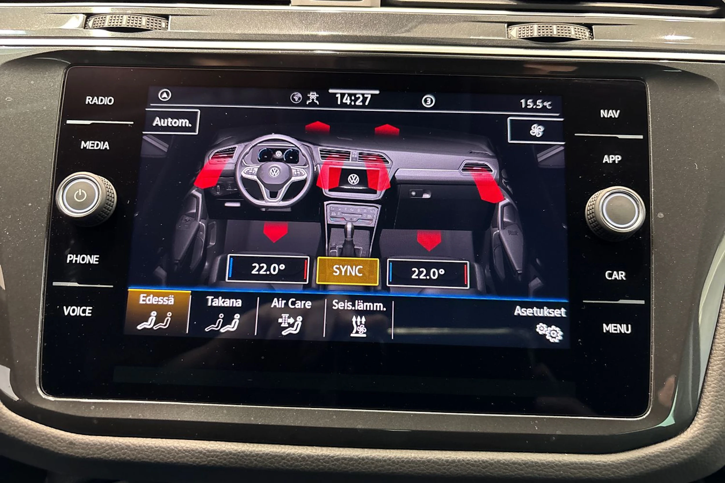 musta Volkswagen Tiguan 2023 kuva 26.