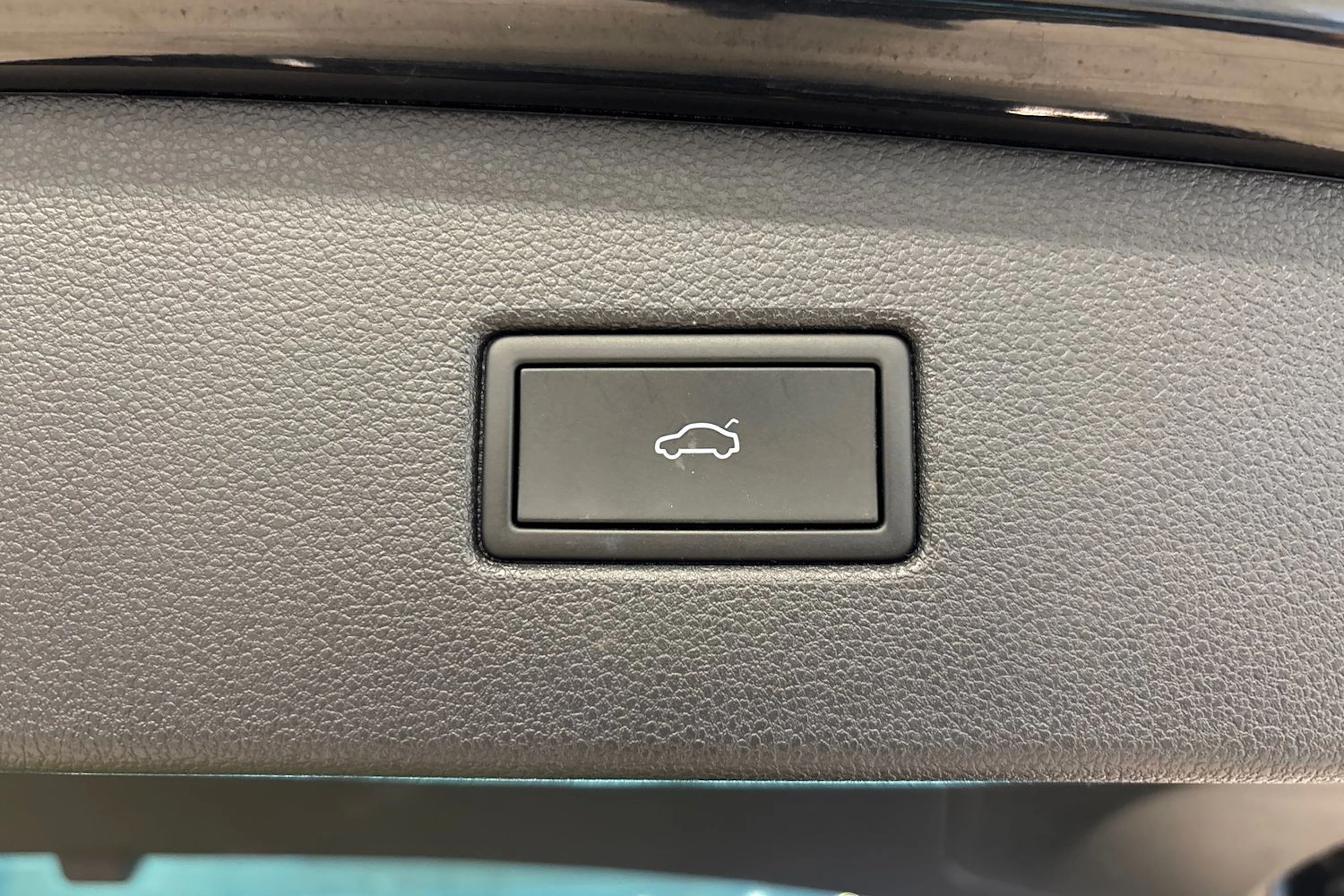 musta Volkswagen Tiguan 2023 kuva 30.