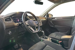 musta Volkswagen Tiguan 2023 kuva 3.