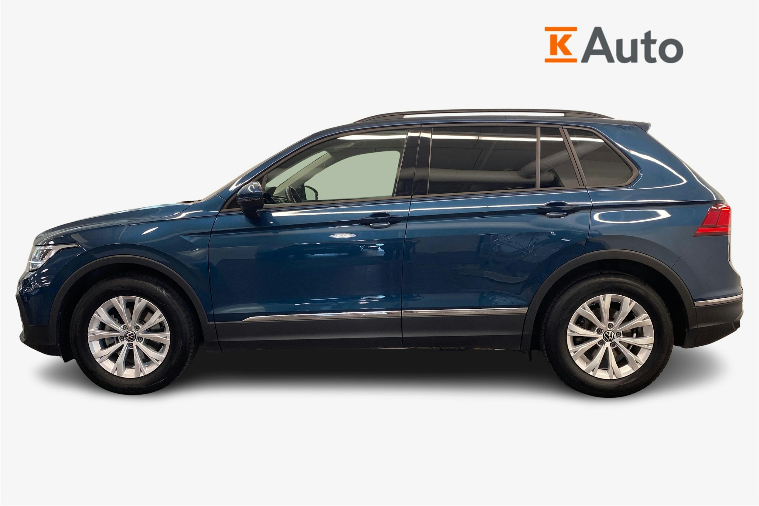 met. sininen Volkswagen Tiguan 2023 kuva 6.