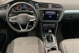 met. sininen Volkswagen Tiguan 2023 kuva 9.