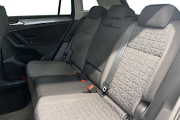 met. sininen Volkswagen Tiguan 2023 kuva 10.