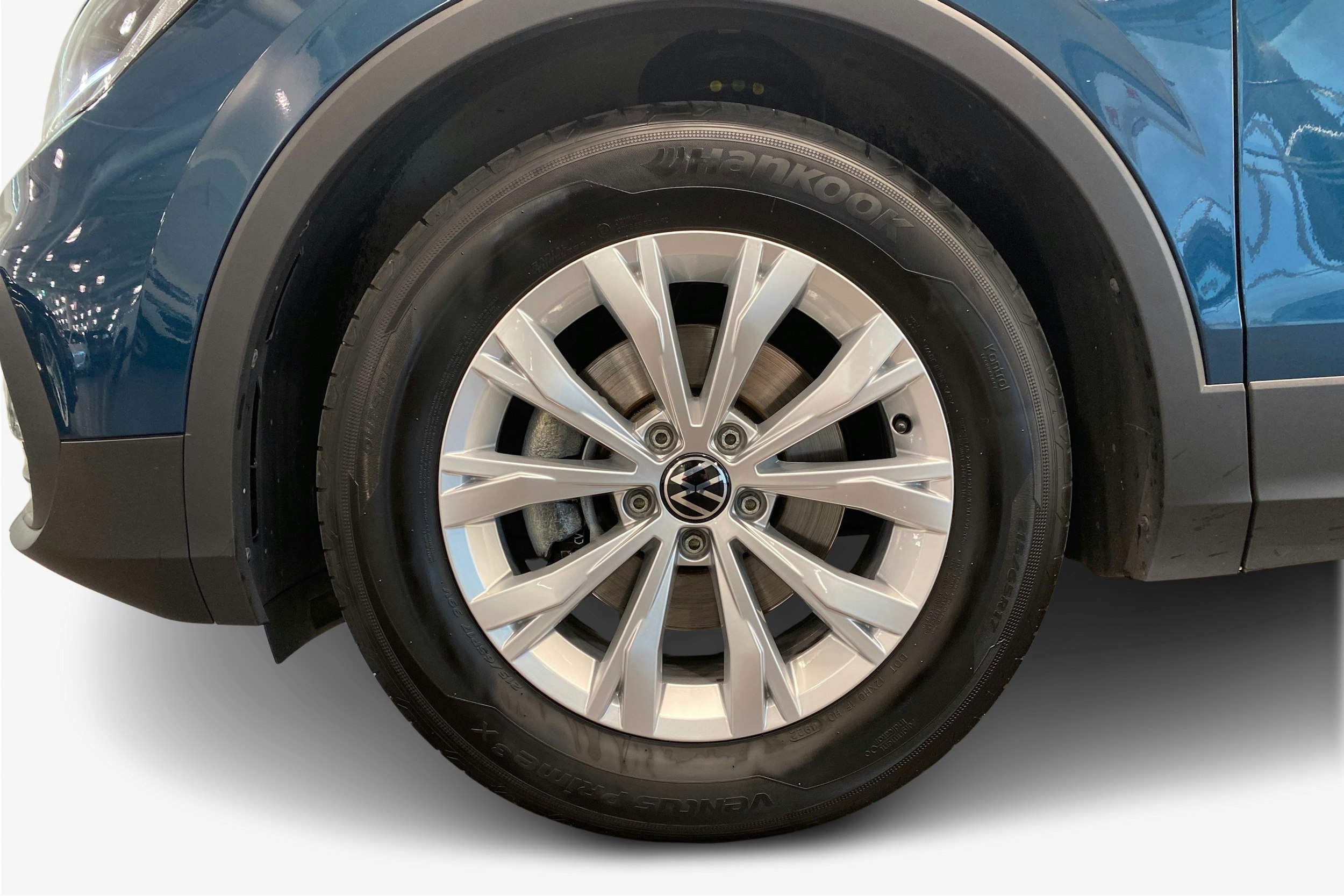 met. sininen Volkswagen Tiguan 2023 kuva 11.