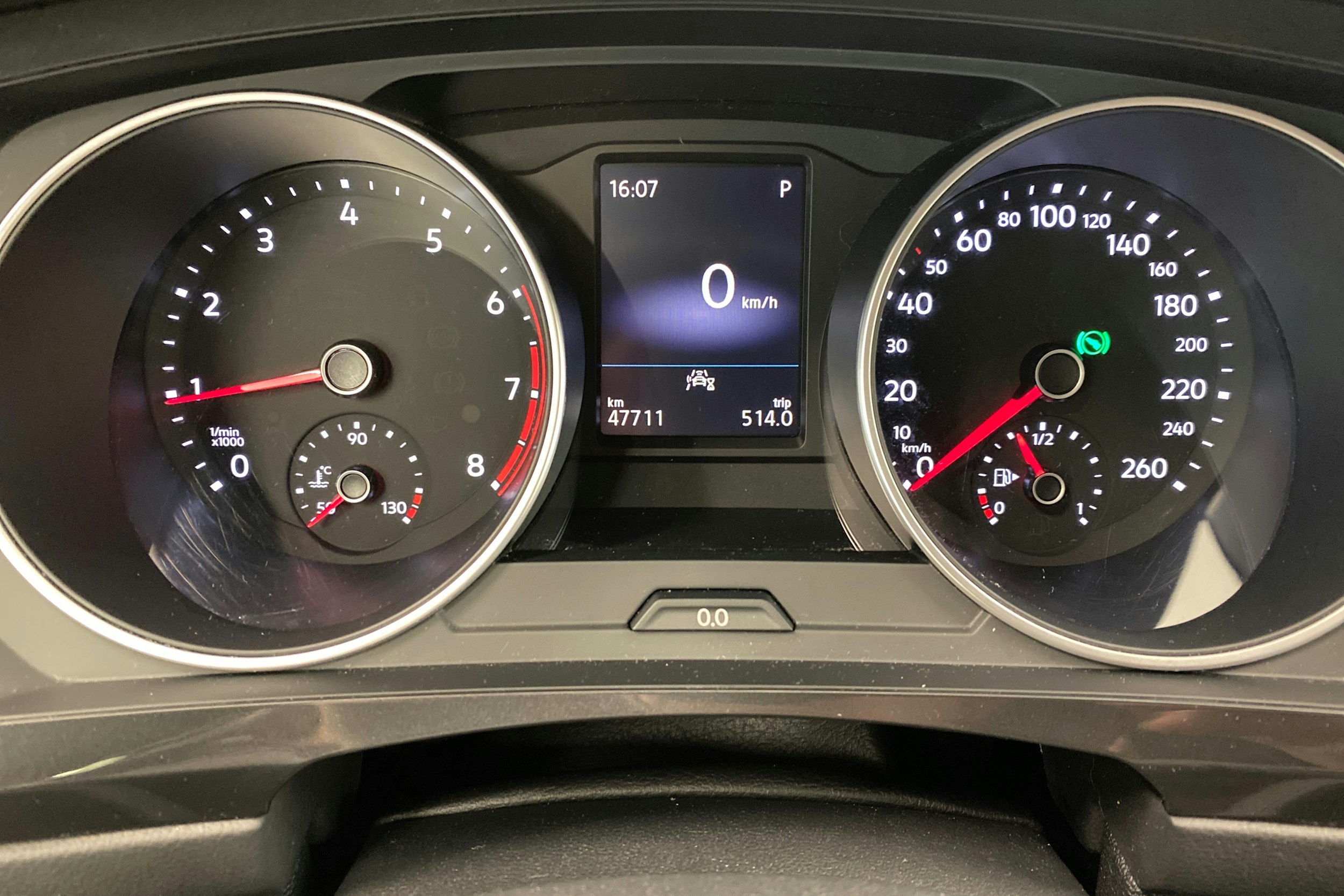 met. sininen Volkswagen Tiguan 2023 kuva 16.