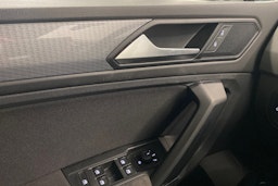 met. sininen Volkswagen Tiguan 2023 kuva 19.