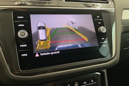 met. sininen Volkswagen Tiguan 2023 kuva 22.