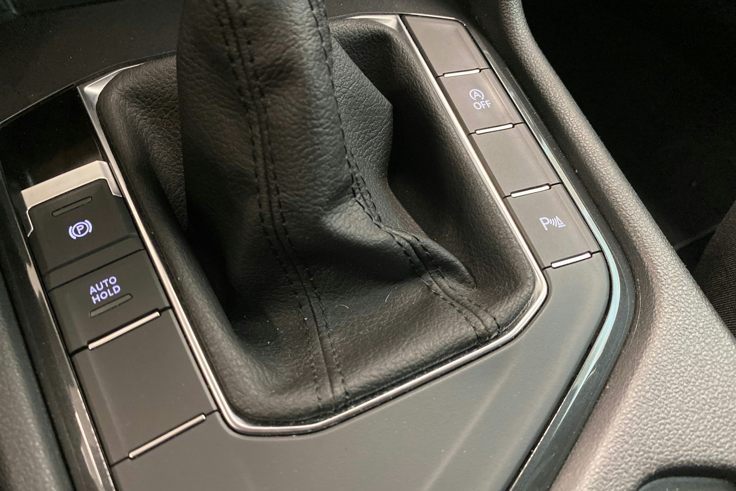 met. sininen Volkswagen Tiguan 2023 kuva 30.