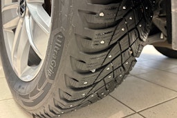 Musta Volkswagen Tiguan 2023 kuva 13.