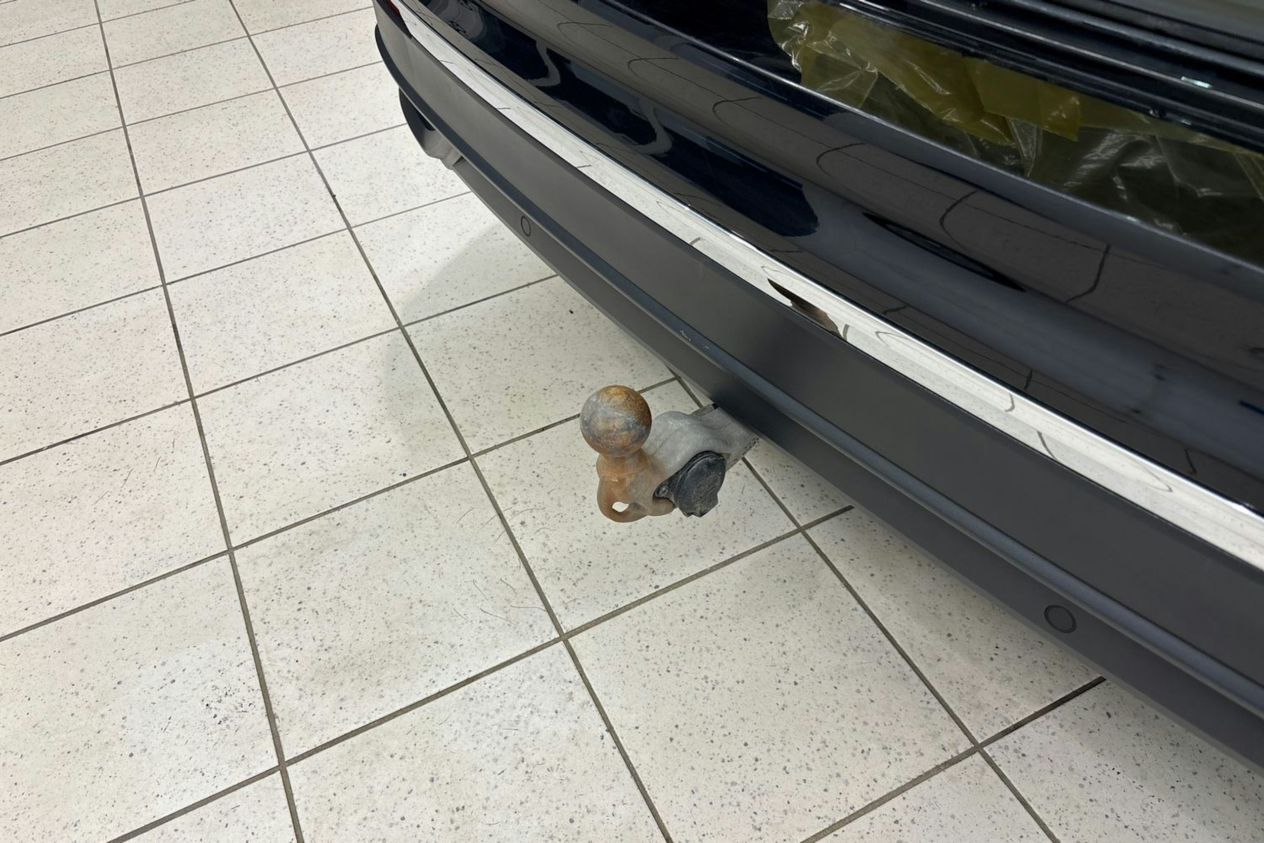 Musta Volkswagen Tiguan 2023 kuva 16.