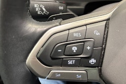 Musta Volkswagen Tiguan 2023 kuva 20.