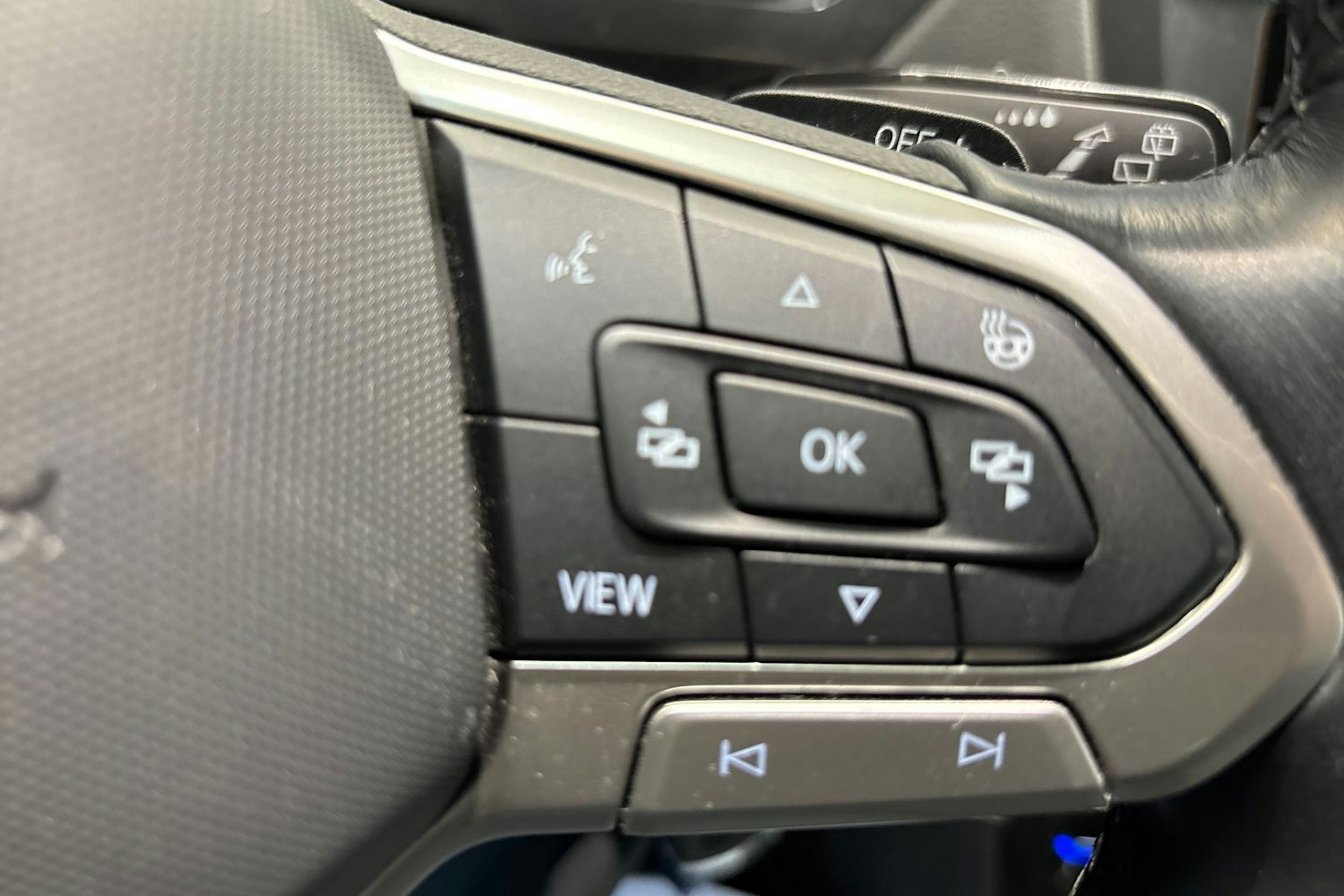 Musta Volkswagen Tiguan 2023 kuva 21.