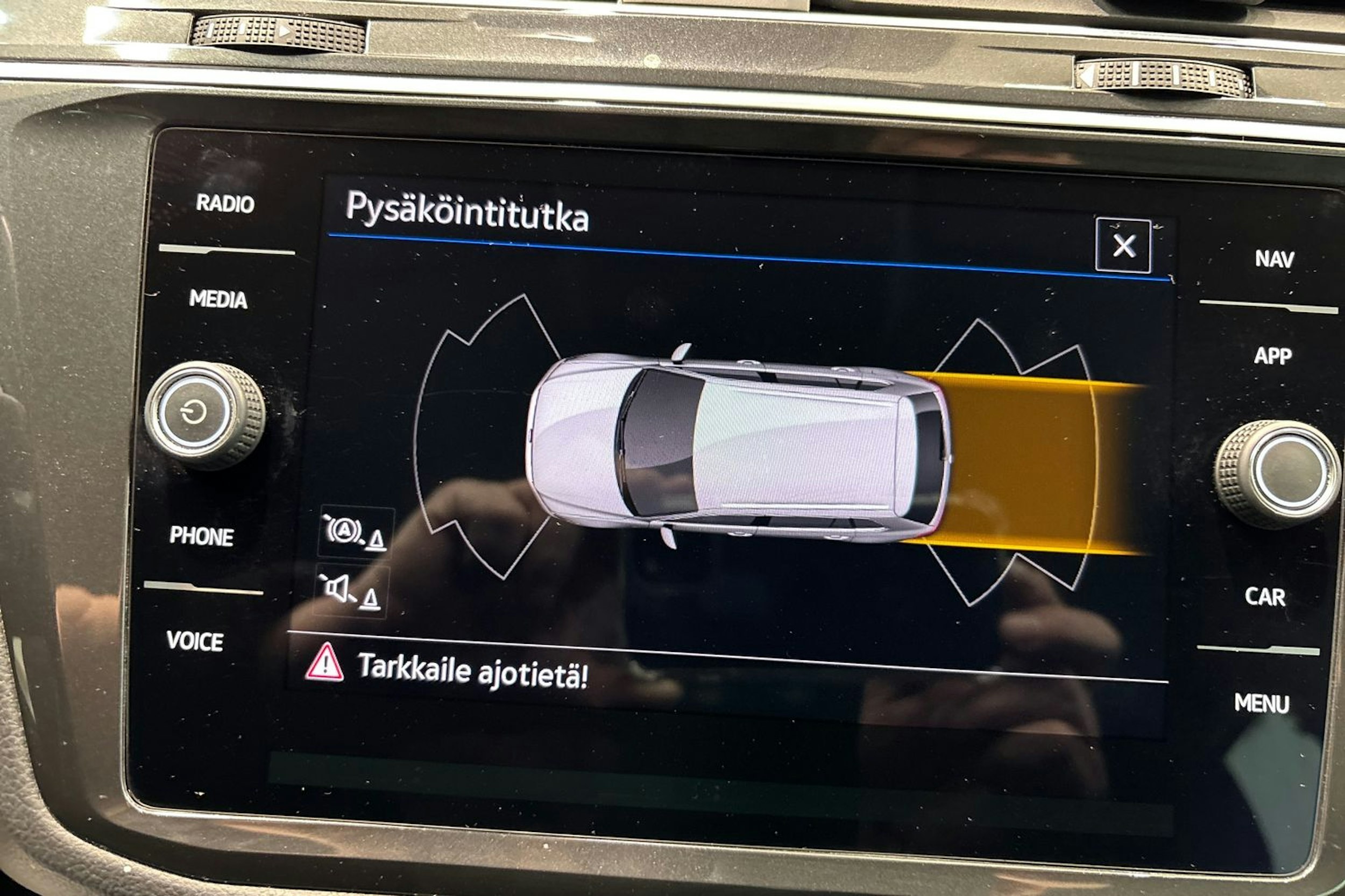 Musta Volkswagen Tiguan 2023 kuva 27.