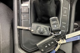 Musta Volkswagen Tiguan 2023 kuva 31.