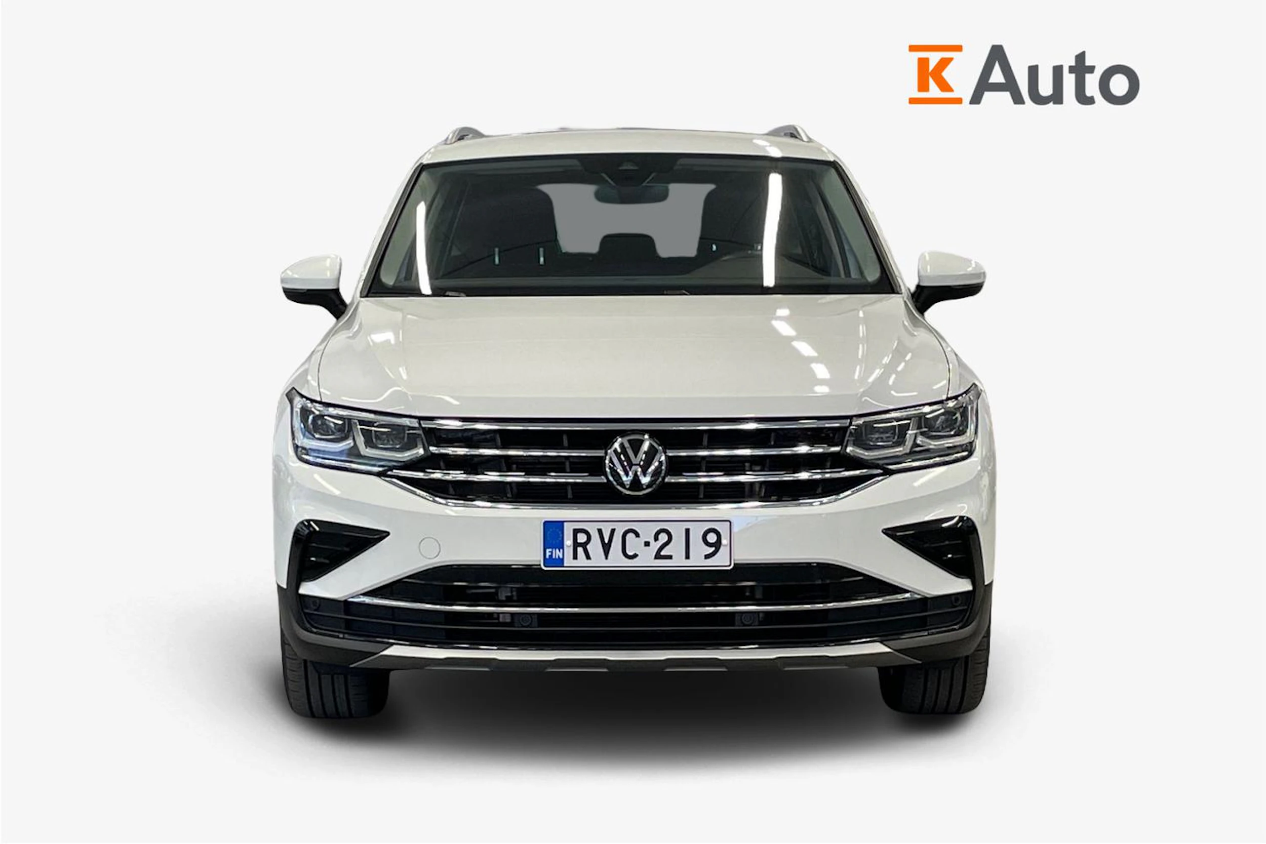 valkoinen Volkswagen Tiguan 2023 kuva 4.
