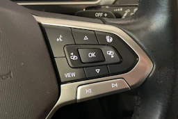 valkoinen Volkswagen Tiguan 2023 kuva 19.