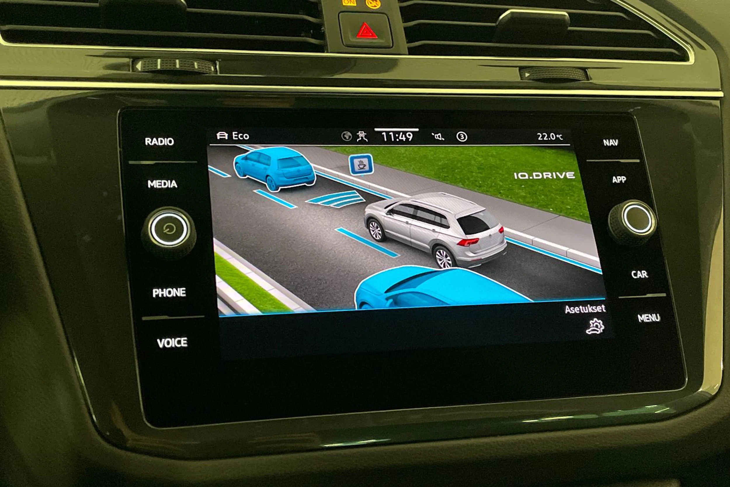 valkoinen Volkswagen Tiguan 2023 kuva 23.