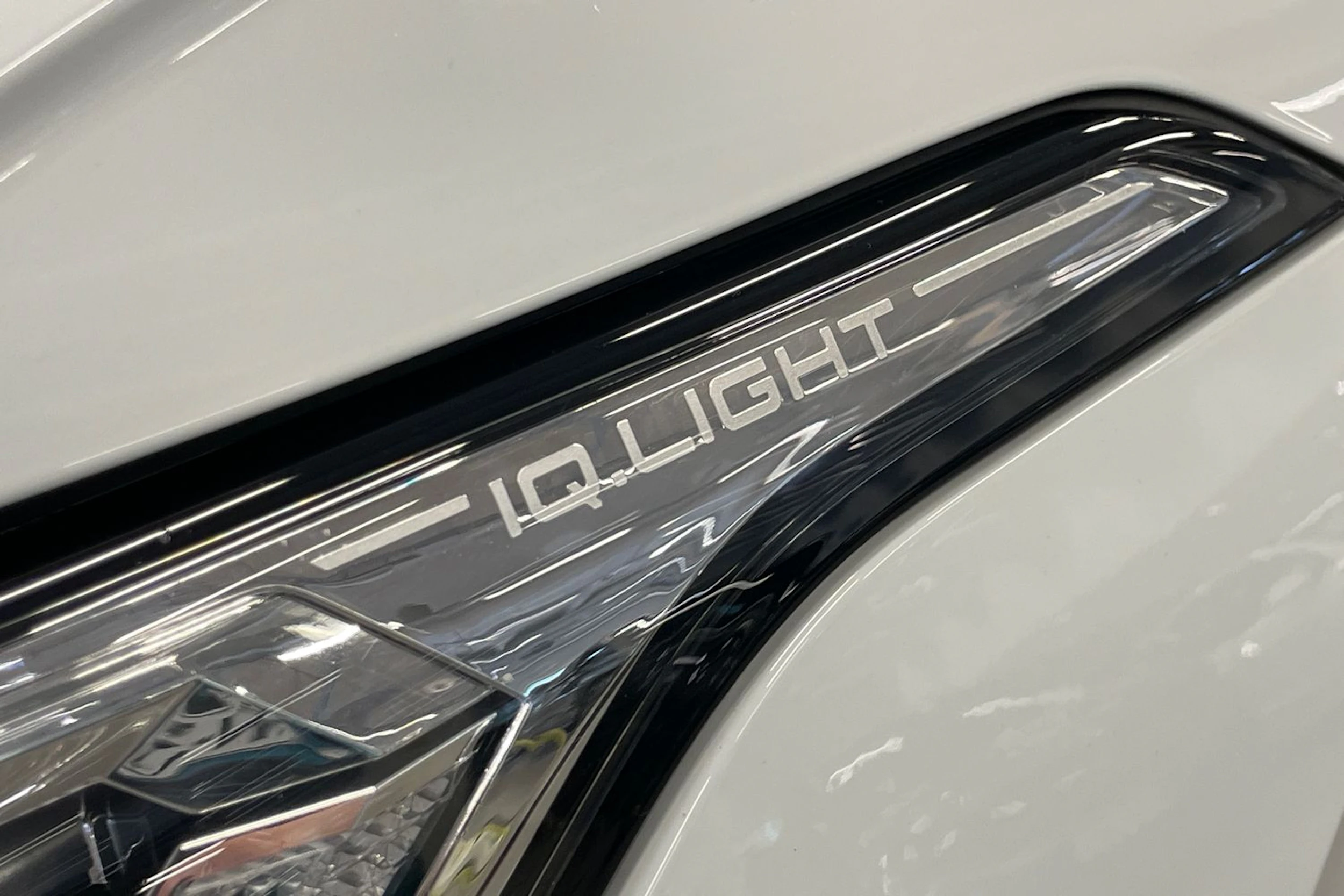 valkoinen Volkswagen Tiguan 2023 kuva 26.