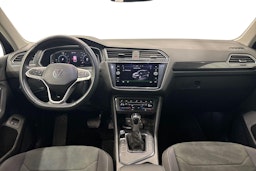sininen Volkswagen Tiguan 2023 kuva 9.