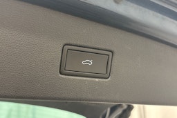 sininen Volkswagen Tiguan 2023 kuva 15.