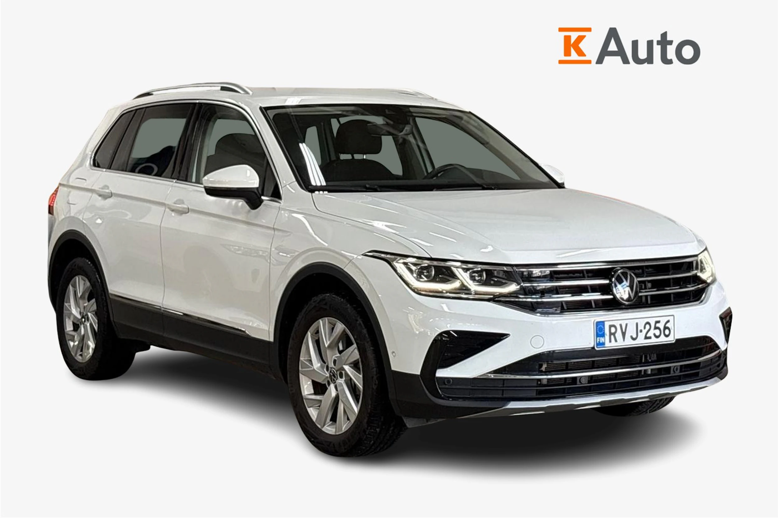 valkoinen Volkswagen Tiguan 2023 kuva 1.