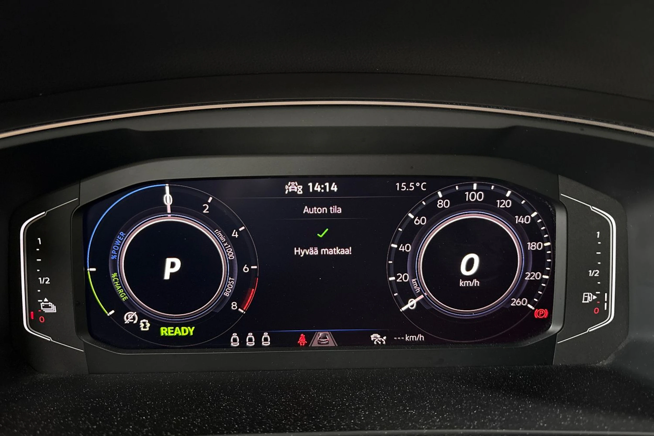 valkoinen Volkswagen Tiguan 2023 kuva 12.