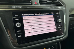 valkoinen Volkswagen Tiguan 2023 kuva 19.