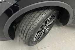 musta Volkswagen Tiguan 2023 kuva 10.