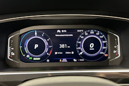 musta Volkswagen Tiguan 2023 kuva 15.