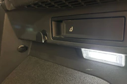 harmaa Volkswagen Tiguan 2023 kuva 16.