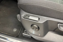 harmaa Volkswagen Tiguan 2023 kuva 17.