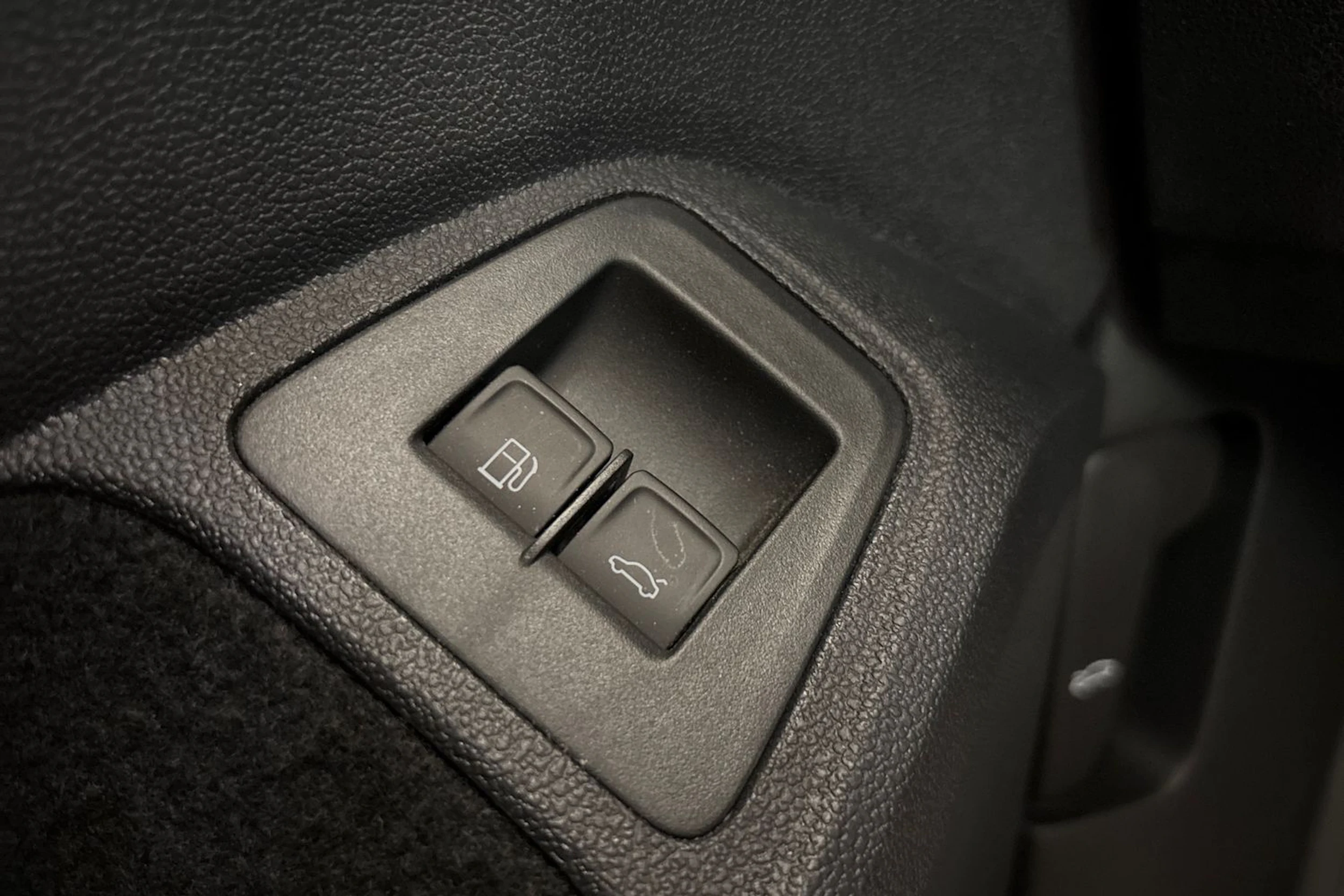 harmaa Volkswagen Tiguan 2023 kuva 18.
