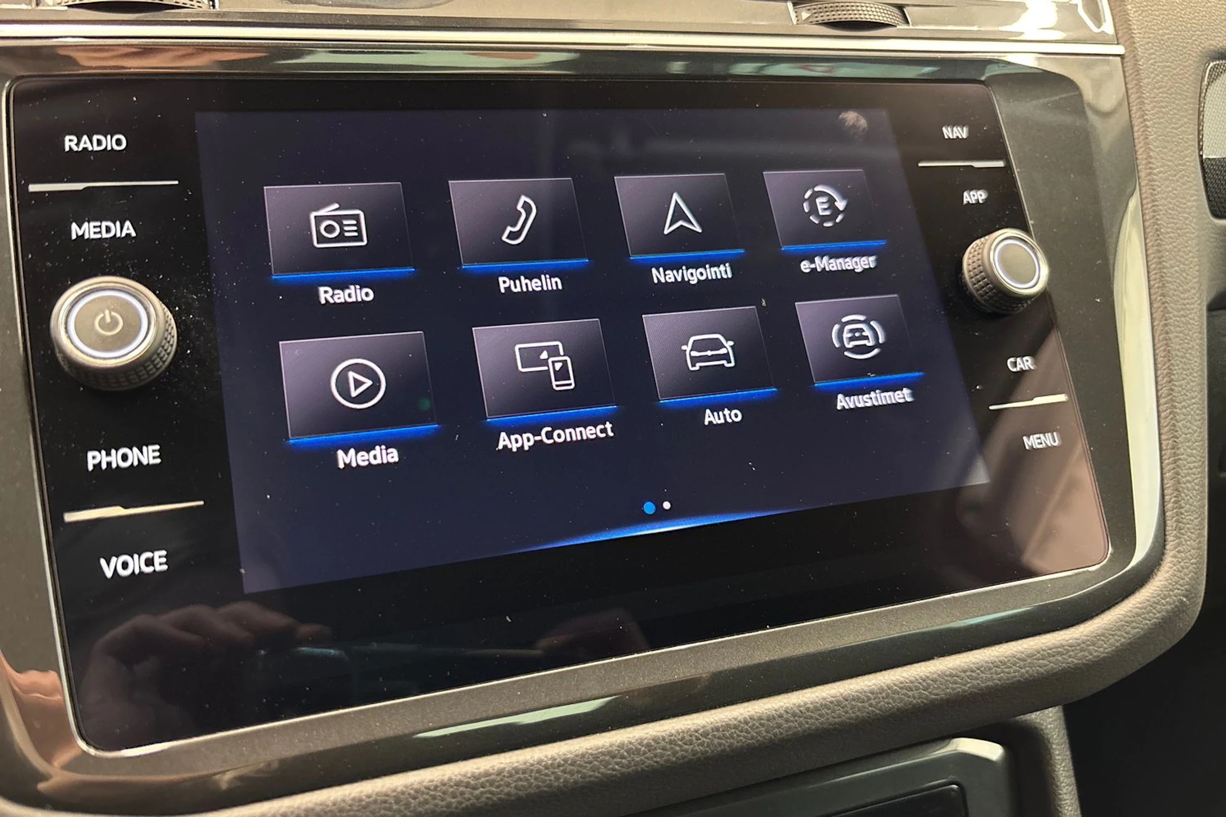 harmaa Volkswagen Tiguan 2023 kuva 27.